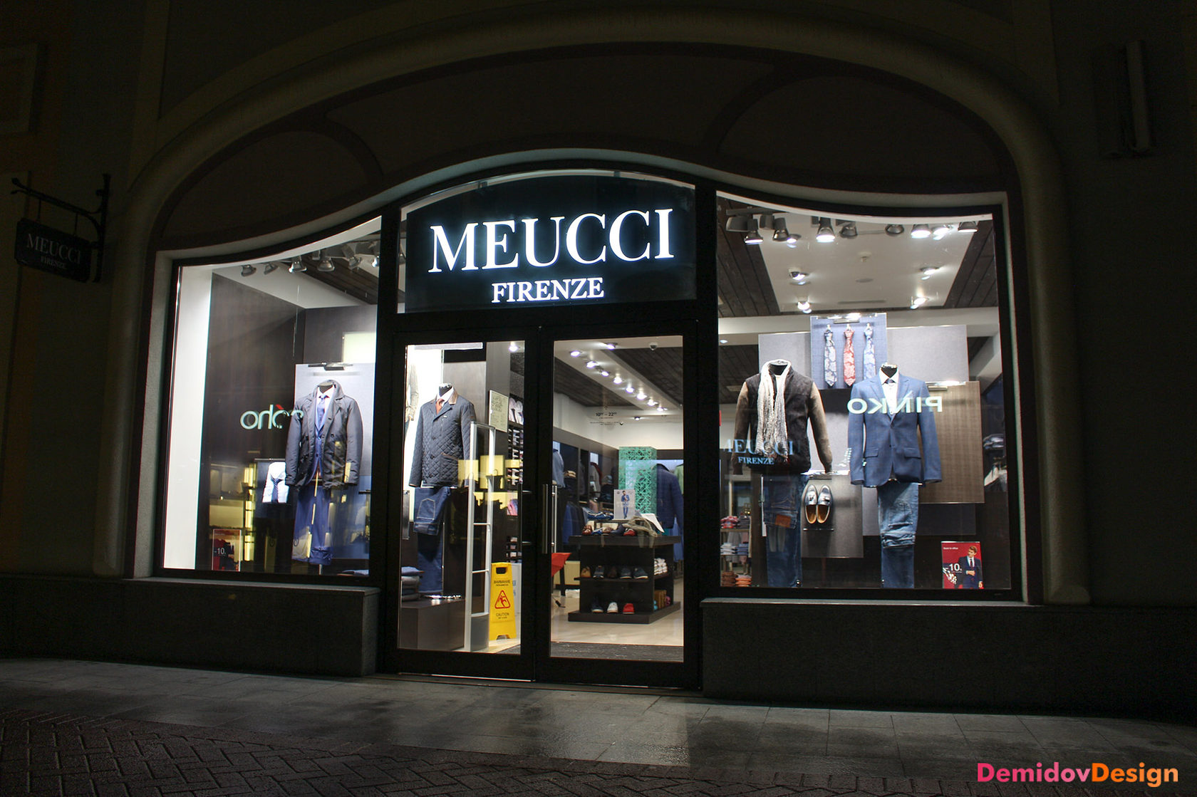 Магазин Коллекции итальянской марки мужской одежды MEUCCI